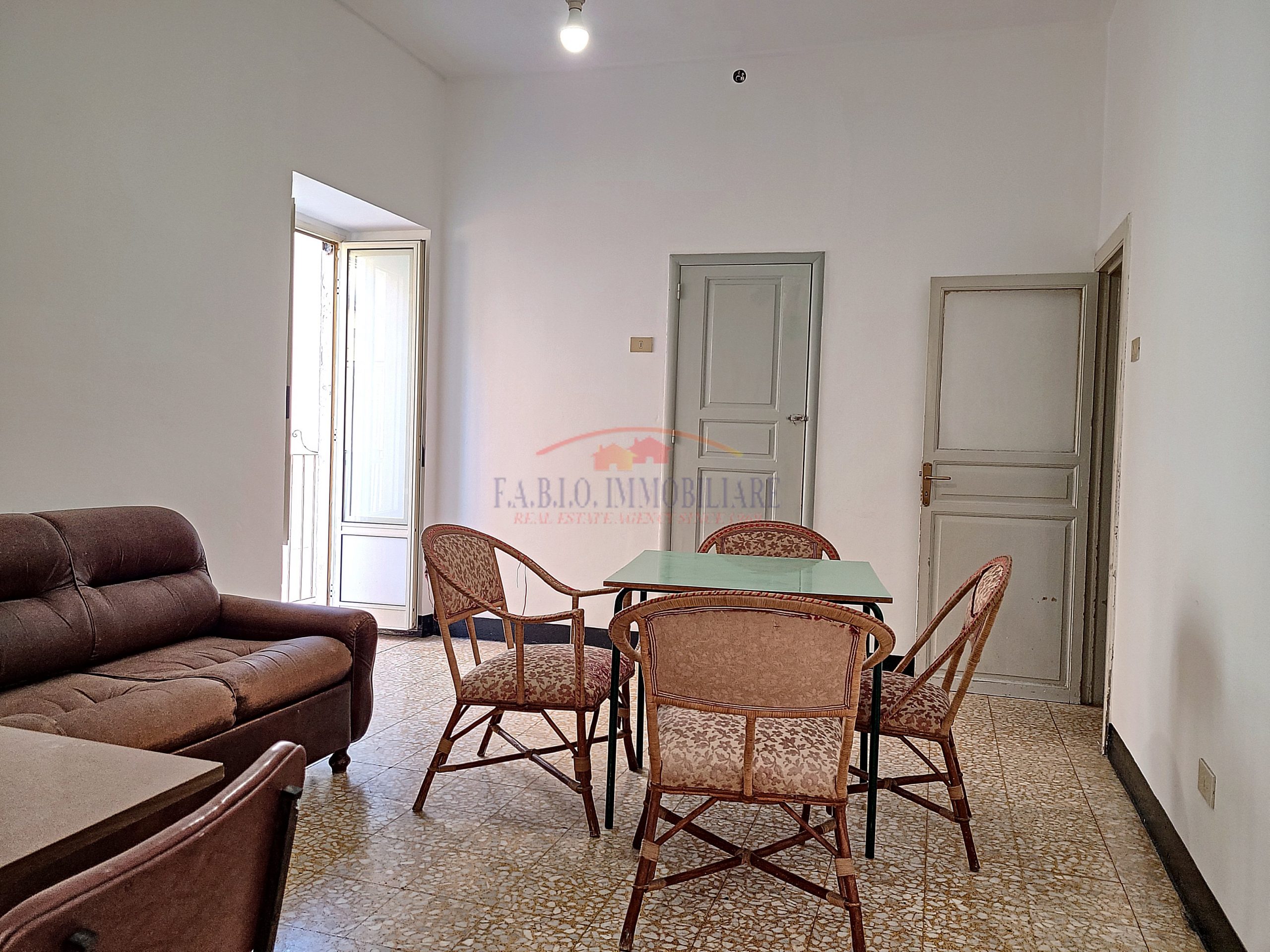 Ragusa – Casa indipendente mq. 120 disposta su due livelli – zona centro