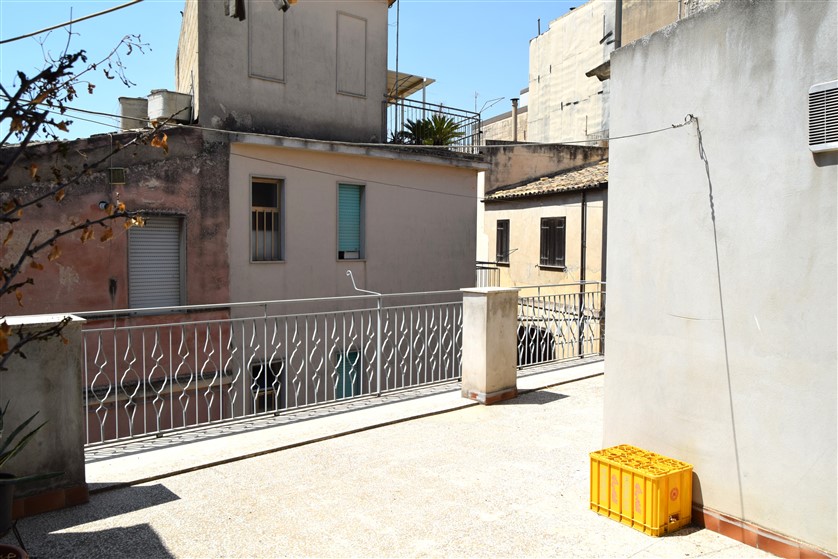 Casa Indipendente in vendita zona centro storico ragusa, Agenzia F.A.B.I.O. IMMOBILIARE (12)